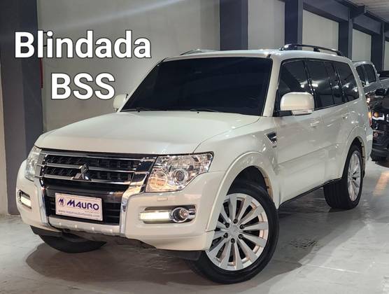 MITSUBISHI PAJERO FULL 3.2 HPE 4X4 16V TURBO INTERCOOLER DIESEL 4P AUTOMÁTICO